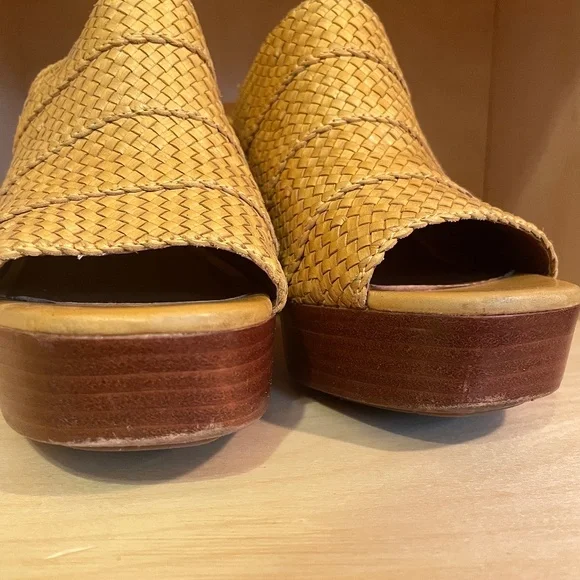 Frye Katie Woven Platform Mule - Size 9 - Picture 11 of 11